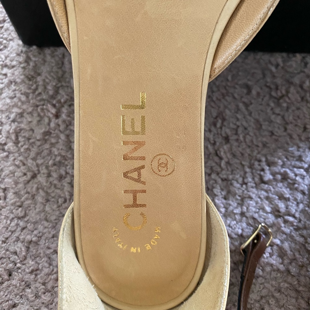 Chanel Shoes - Picture 3 of 7
